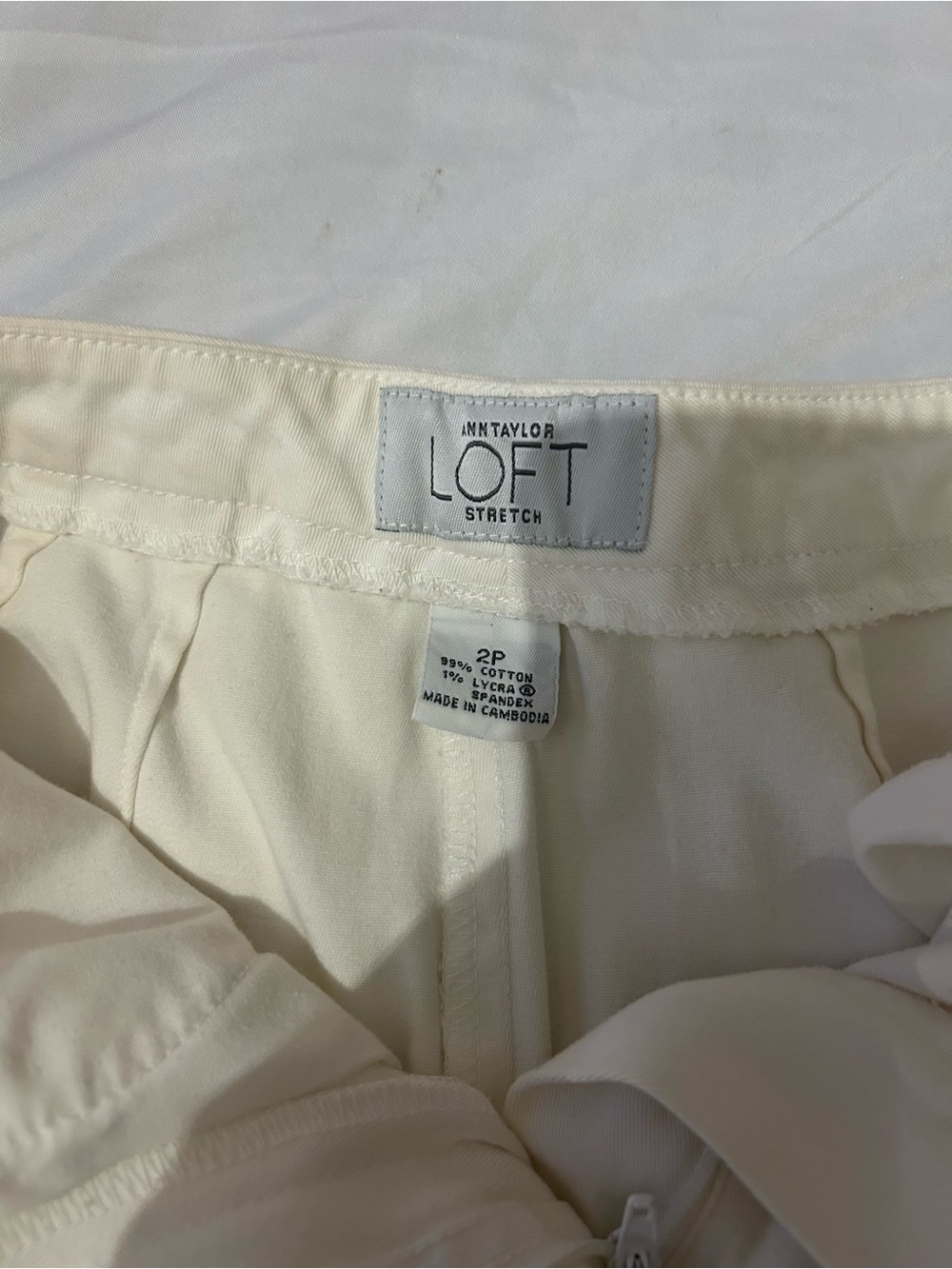 LOFT Off-White Cropped Straight-Leg Pants